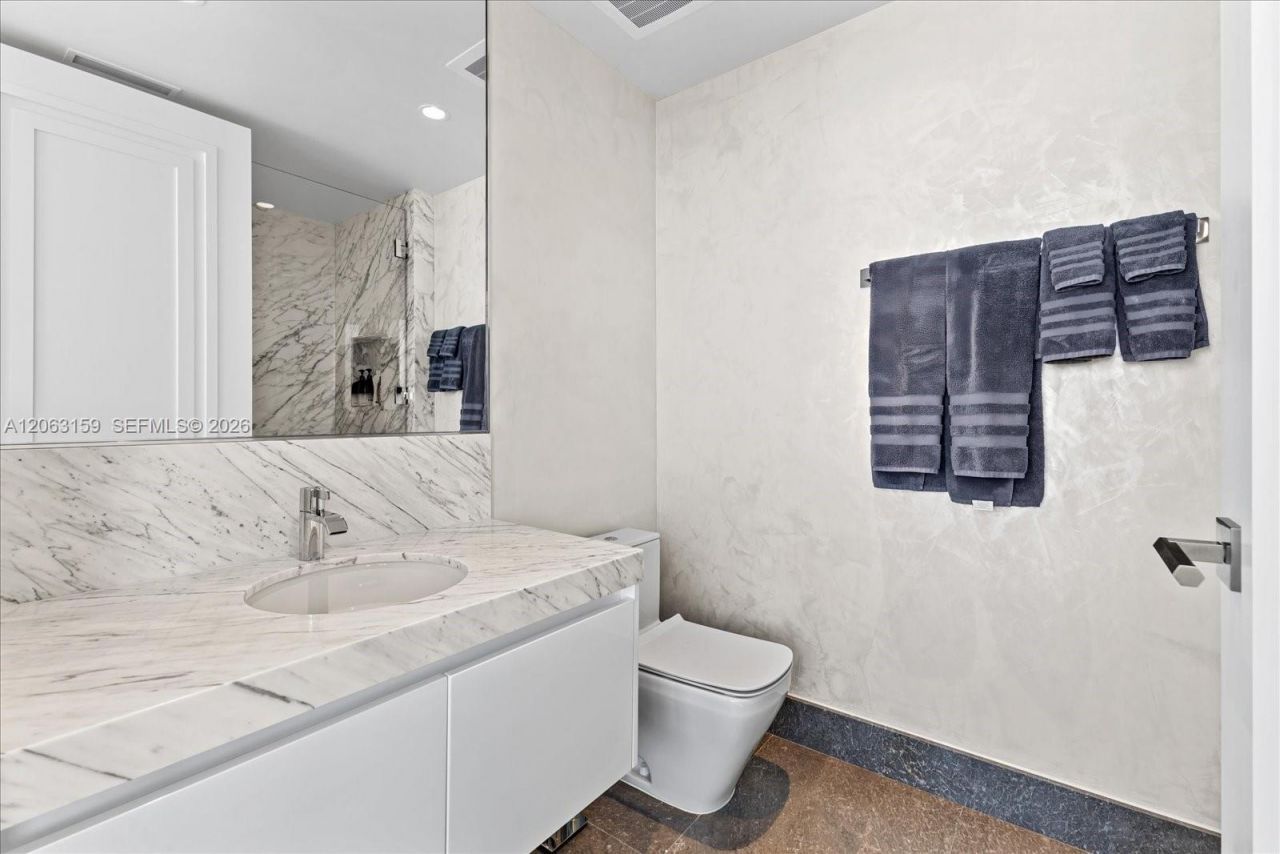 17901 Collins Ave, Unit 2802, Sunny Isles Beach, FL 33160 Photo