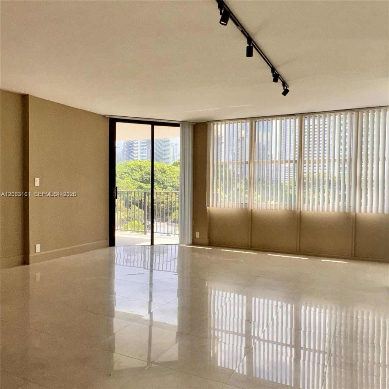 1901 Brickell Ave, Unit B512, Miami, FL 33129 Photo
