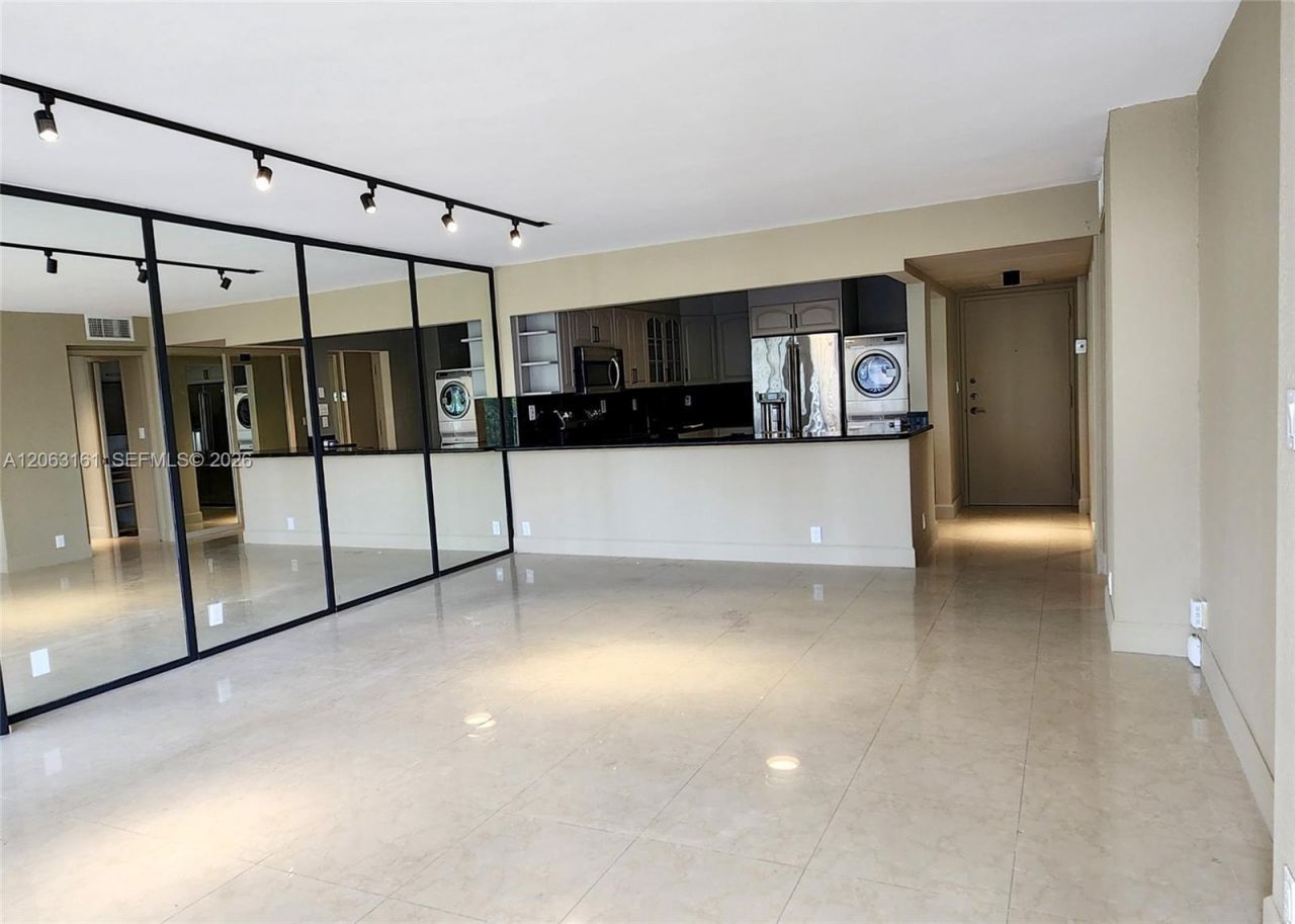 1901 Brickell Ave, Unit B512, Miami, FL 33129 Photo