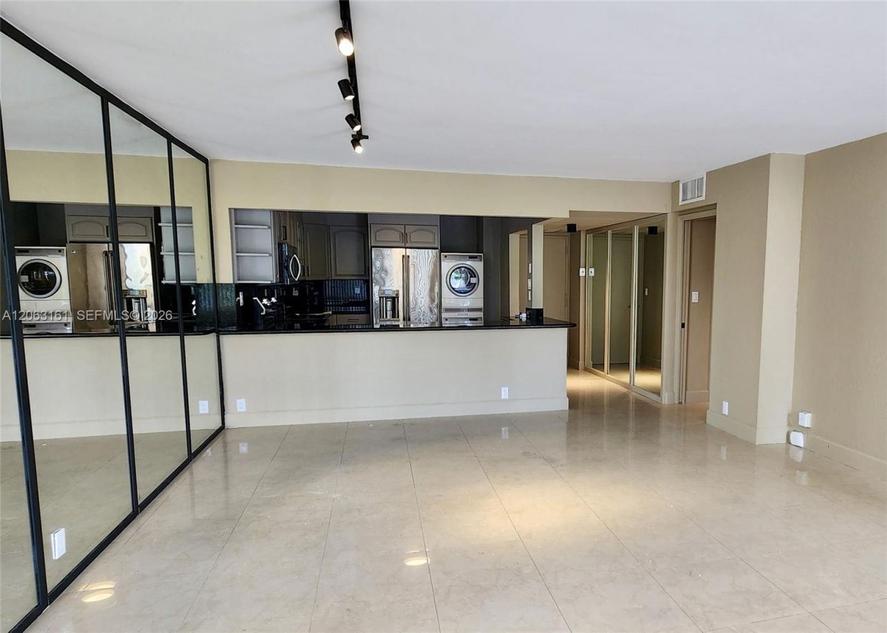 1901 Brickell Ave, Unit B512, Miami, FL 33129 Photo