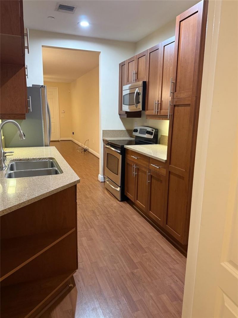 1333 SW 4th Ct, Unit 1333, Fort Lauderdale, FL 33312 Photo