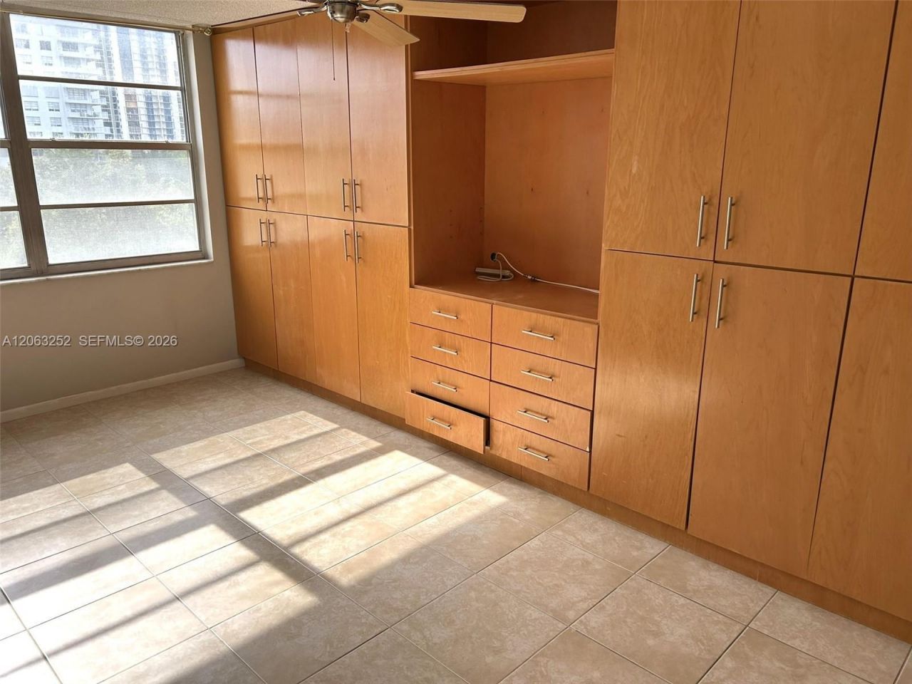 2801 NE 183rd St , Unit 508W, Aventura, FL 33160 Photo