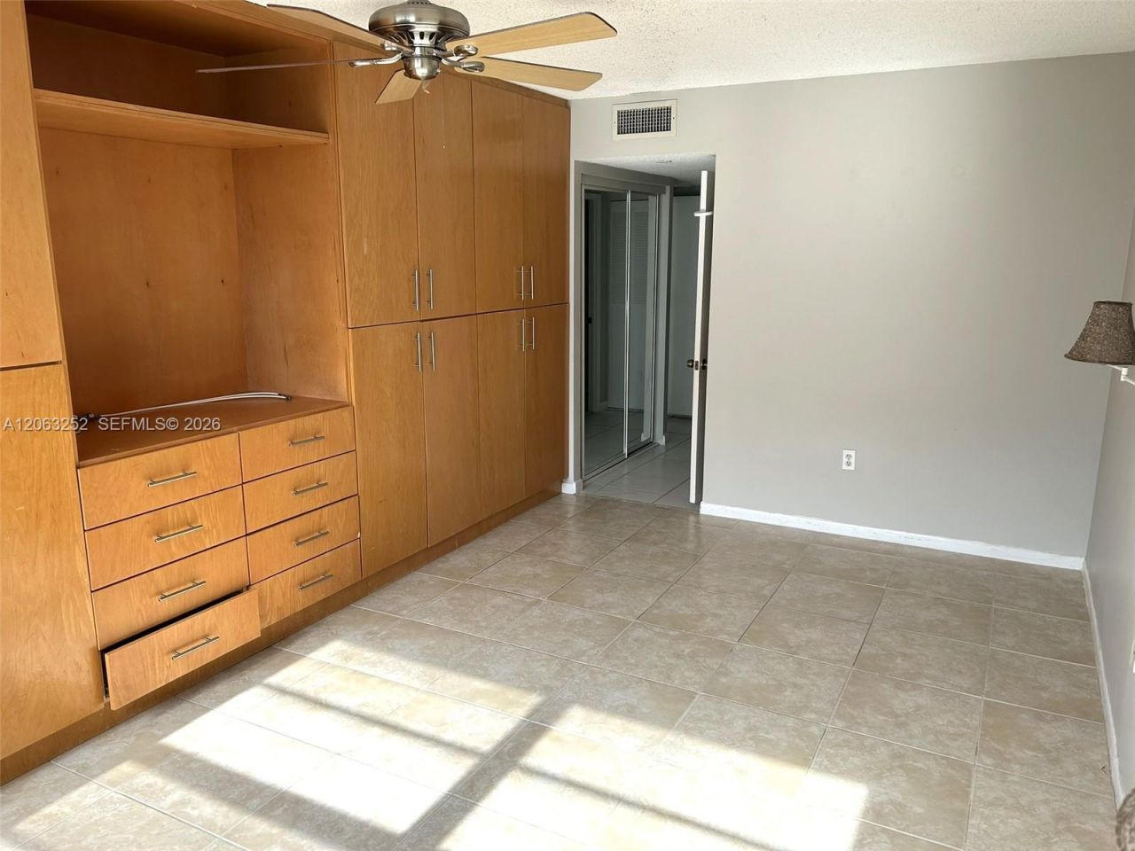 2801 NE 183rd St , Unit 508W, Aventura, FL 33160 Photo