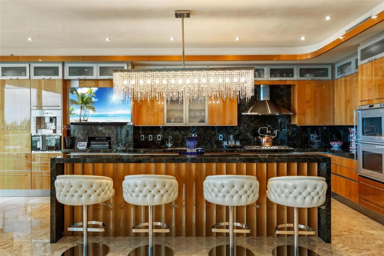 16047 Collins Ave, Unit 603, Sunny Isles Beach, FL 33160 Photo
