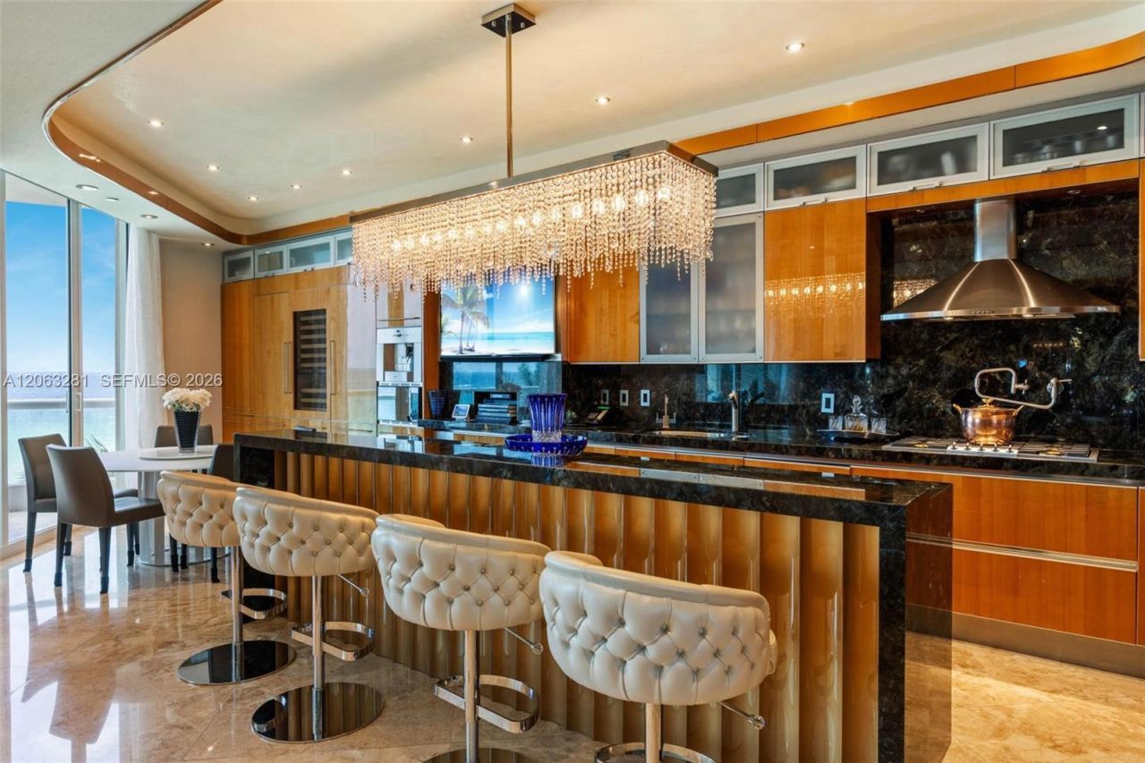 16047 Collins Ave, Unit 603, Sunny Isles Beach, FL 33160 Photo