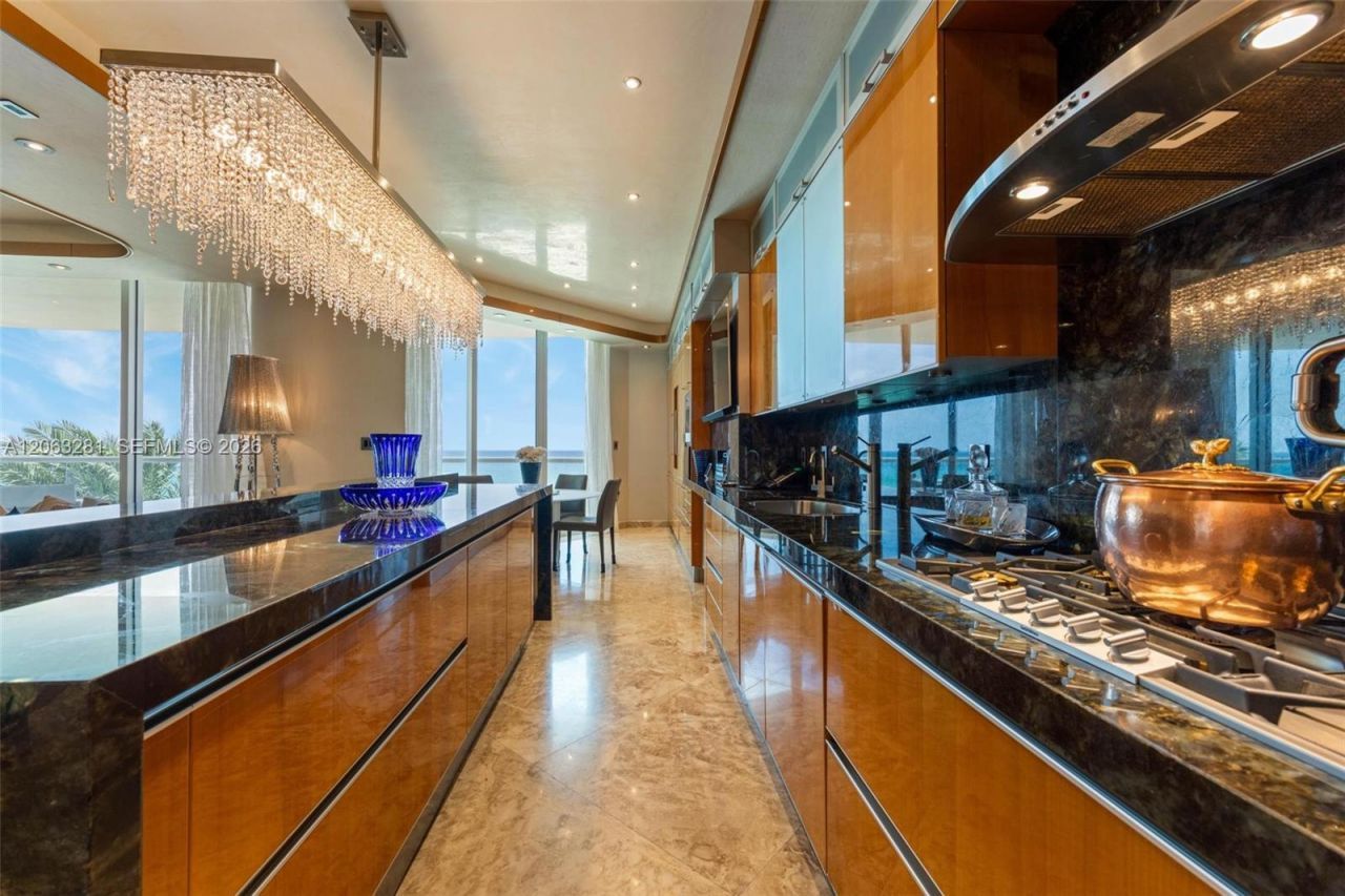 16047 Collins Ave, Unit 603, Sunny Isles Beach, FL 33160 Photo