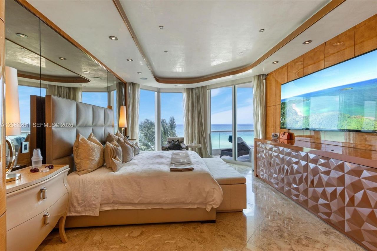 16047 Collins Ave, Unit 603, Sunny Isles Beach, FL 33160 Photo