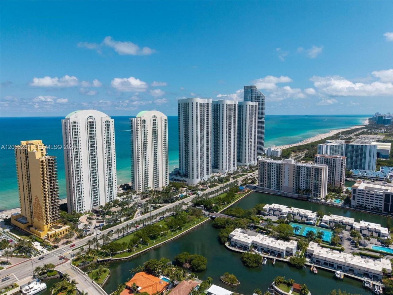 16047 Collins Ave, Unit 603, Sunny Isles Beach, FL 33160 Photo