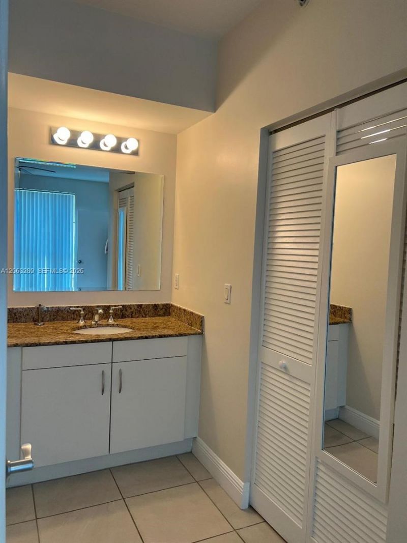 7275 SW 90th Way, Unit 312, Miami, FL 33156 Photo