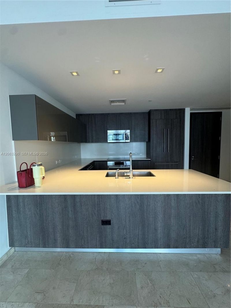 88 SW 7th St , Unit 2403, Miami, FL 33130 Photo