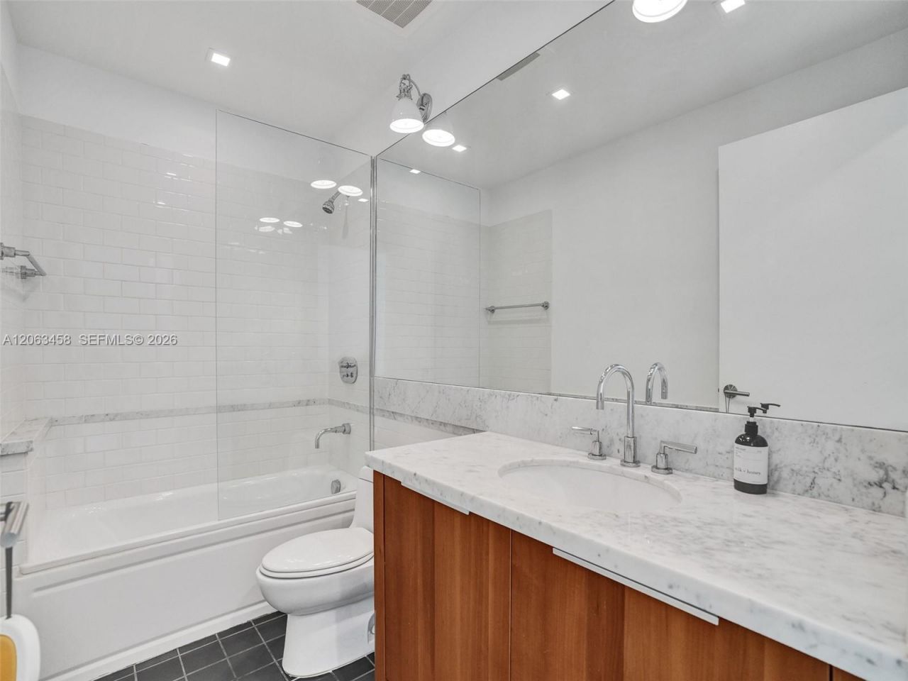 6103 Aqua Ave, Unit 107, Miami Beach, FL 33141 Photo