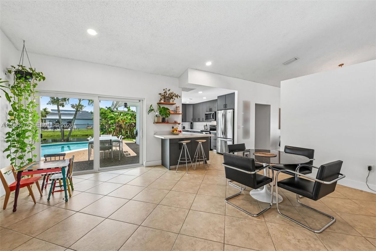 16791 Royal Poinciana Dr, Weston, FL 33326 Photo