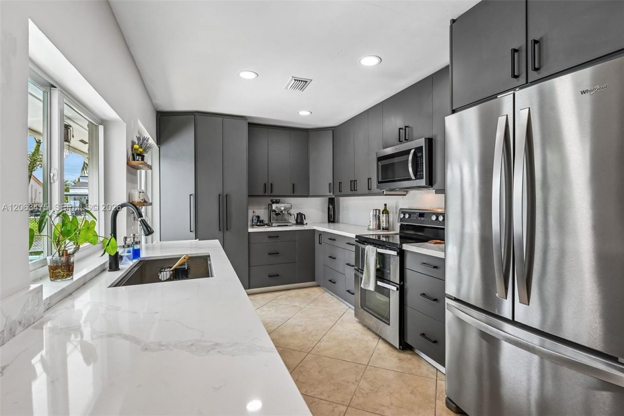 16791 Royal Poinciana Dr, Weston, FL 33326 Photo