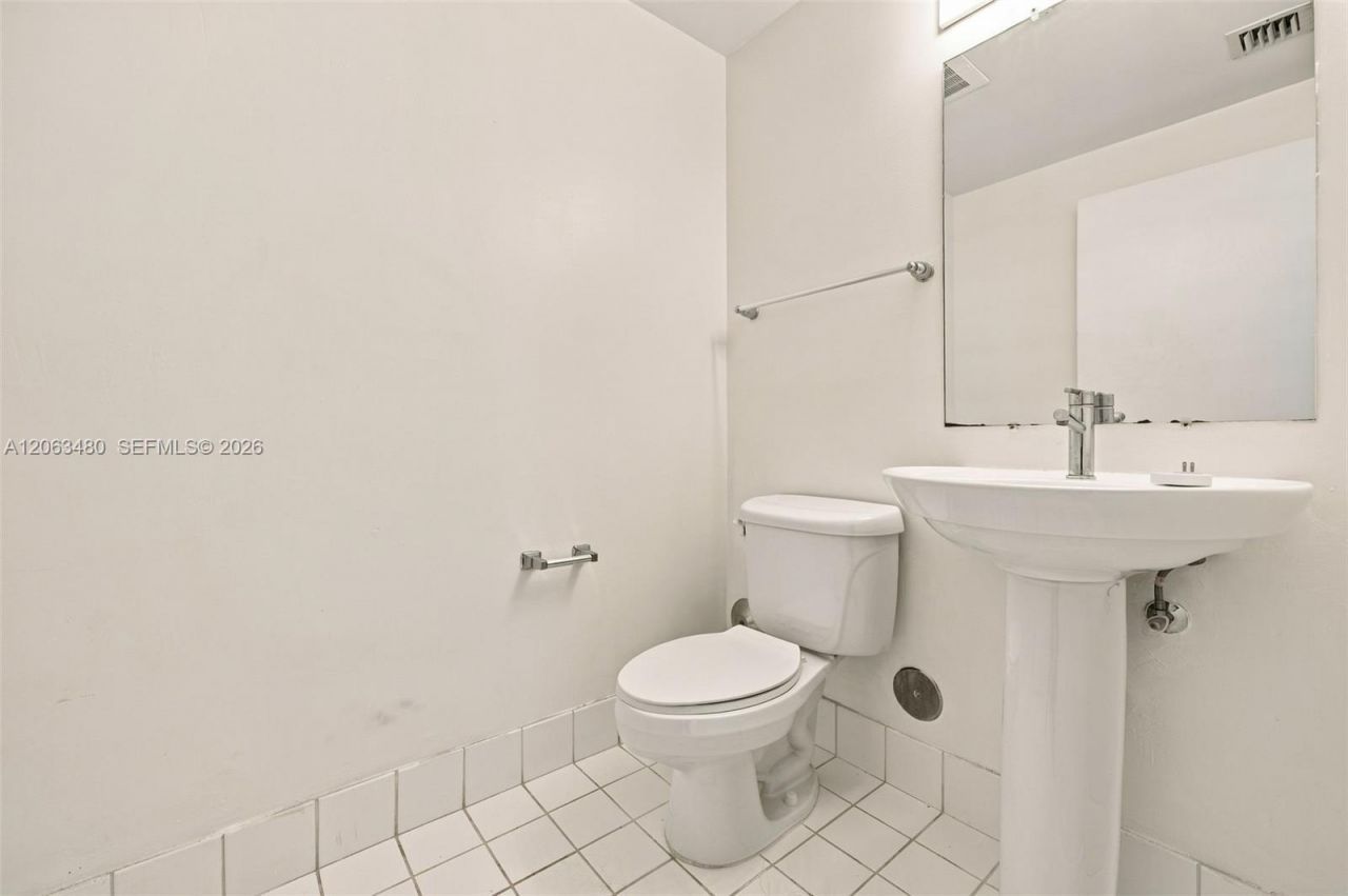 601 NE 36th St , Unit 2308, Miami, FL 33137 Photo