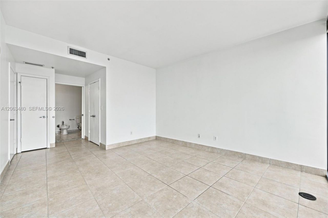 601 NE 36th St , Unit 2308, Miami, FL 33137 Photo