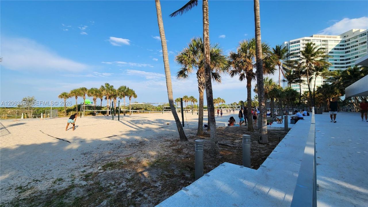 300 74th St, Unit 14, Miami Beach, FL 33141 Photo