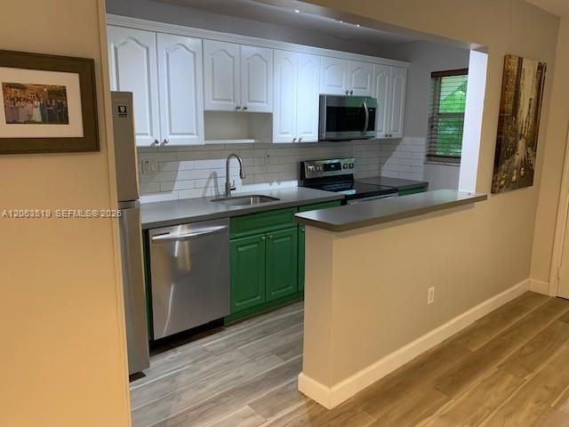 5839 SW 74th Ter, Unit 201, South Miami, FL 33143 Photo