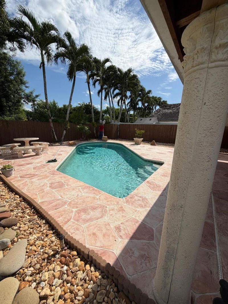 Please Call For Address, Miami, FL 33183 Photo