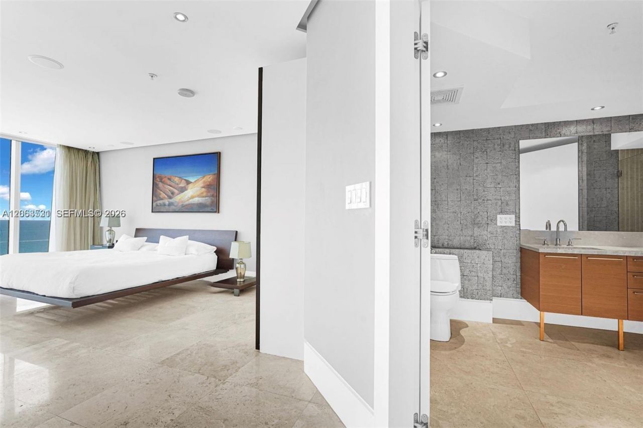 16699 Collins Ave, Unit 1103 / 2 P, Sunny Isles Beach, FL 33160 Photo