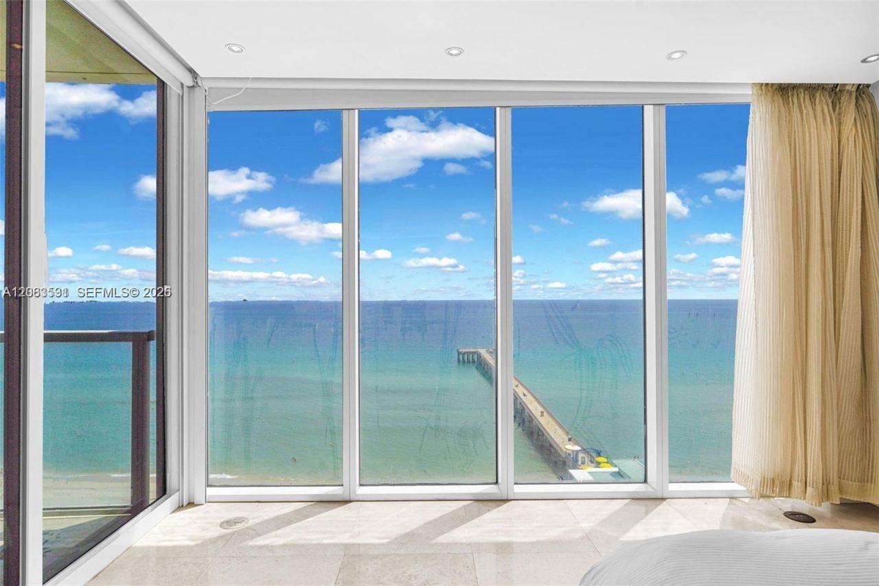 16699 Collins Ave, Unit 1103 / 2 P, Sunny Isles Beach, FL 33160 Photo