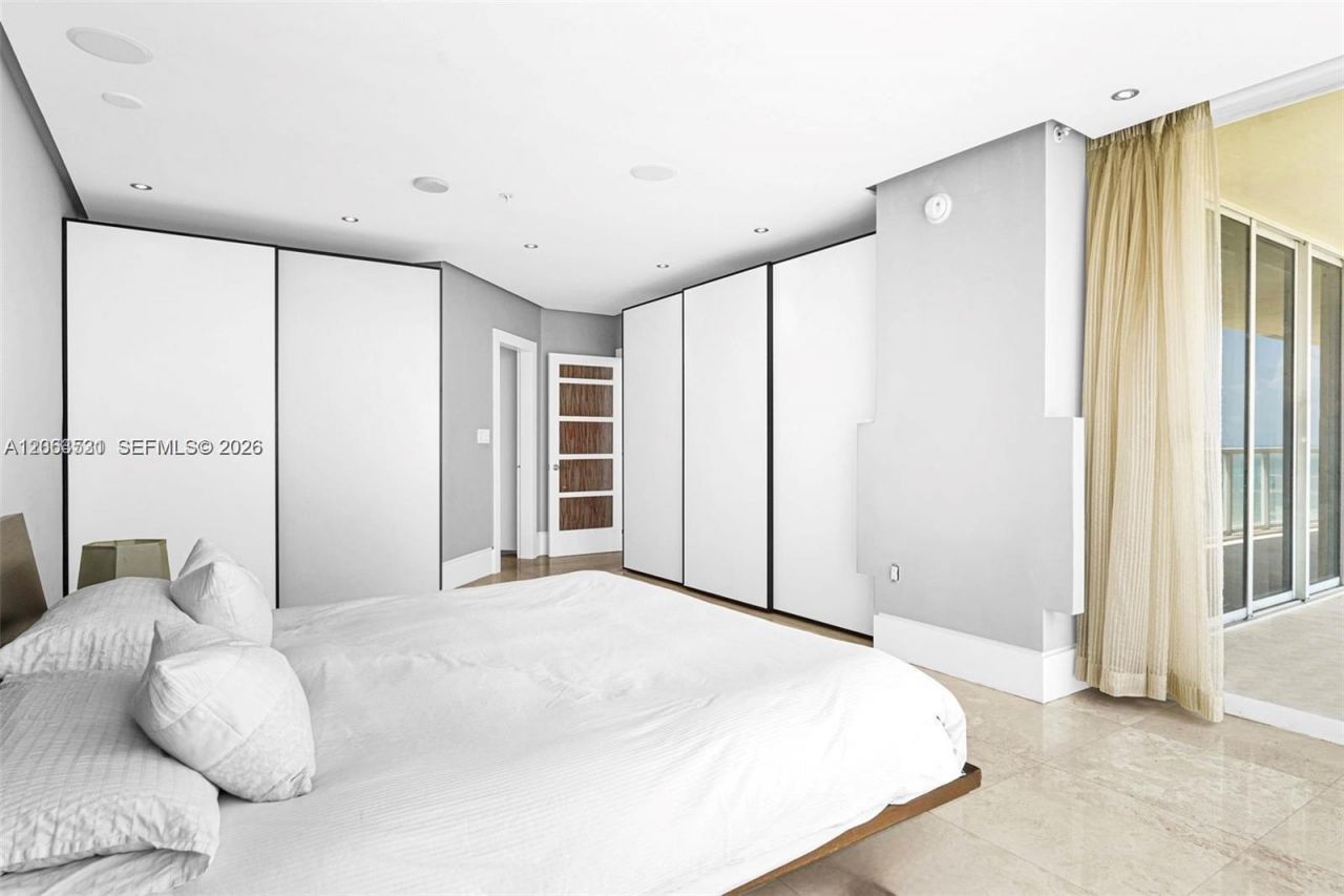 16699 Collins Ave, Unit 1103 / 2 P, Sunny Isles Beach, FL 33160 Photo