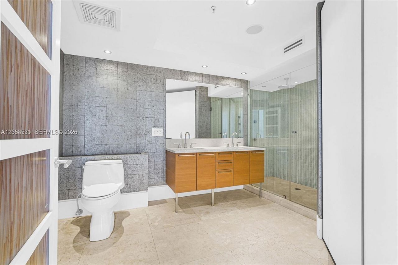 16699 Collins Ave, Unit 1103 / 2 P, Sunny Isles Beach, FL 33160 Photo
