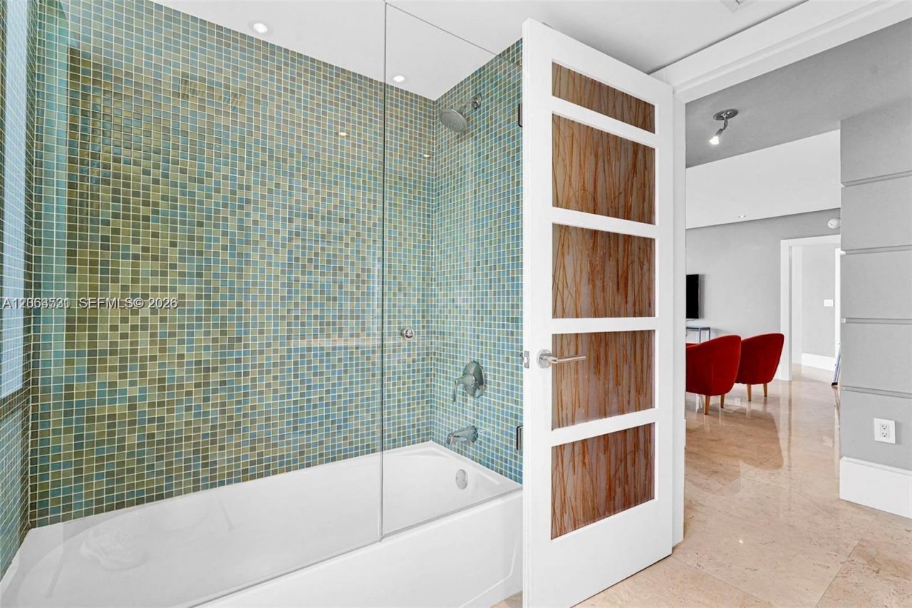 16699 Collins Ave, Unit 1103 / 2 P, Sunny Isles Beach, FL 33160 Photo
