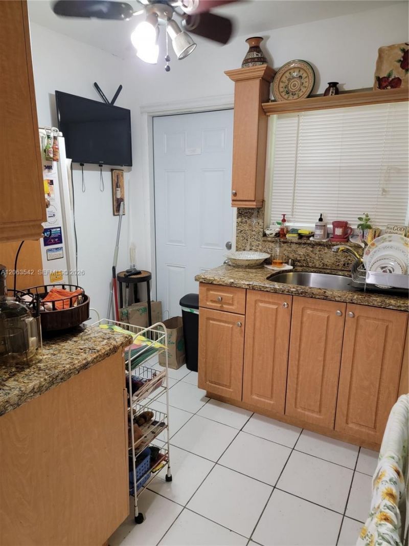 1425 Arthur St , Unit 216B, Hollywood, FL 33020 Photo