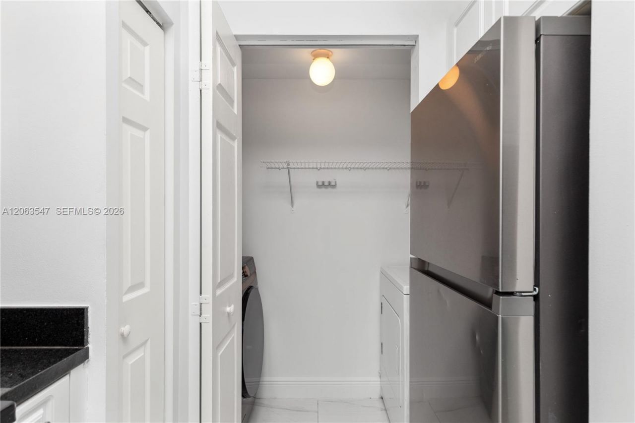 17100 N Bay Rd , Unit 1210, Sunny Isles Beach, FL 33160 Photo