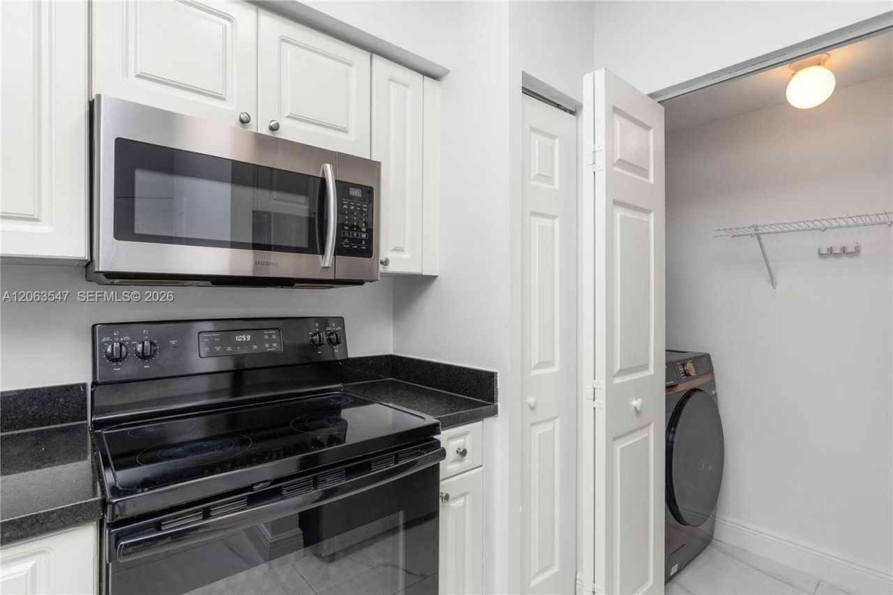 17100 N Bay Rd , Unit 1210, Sunny Isles Beach, FL 33160 Photo
