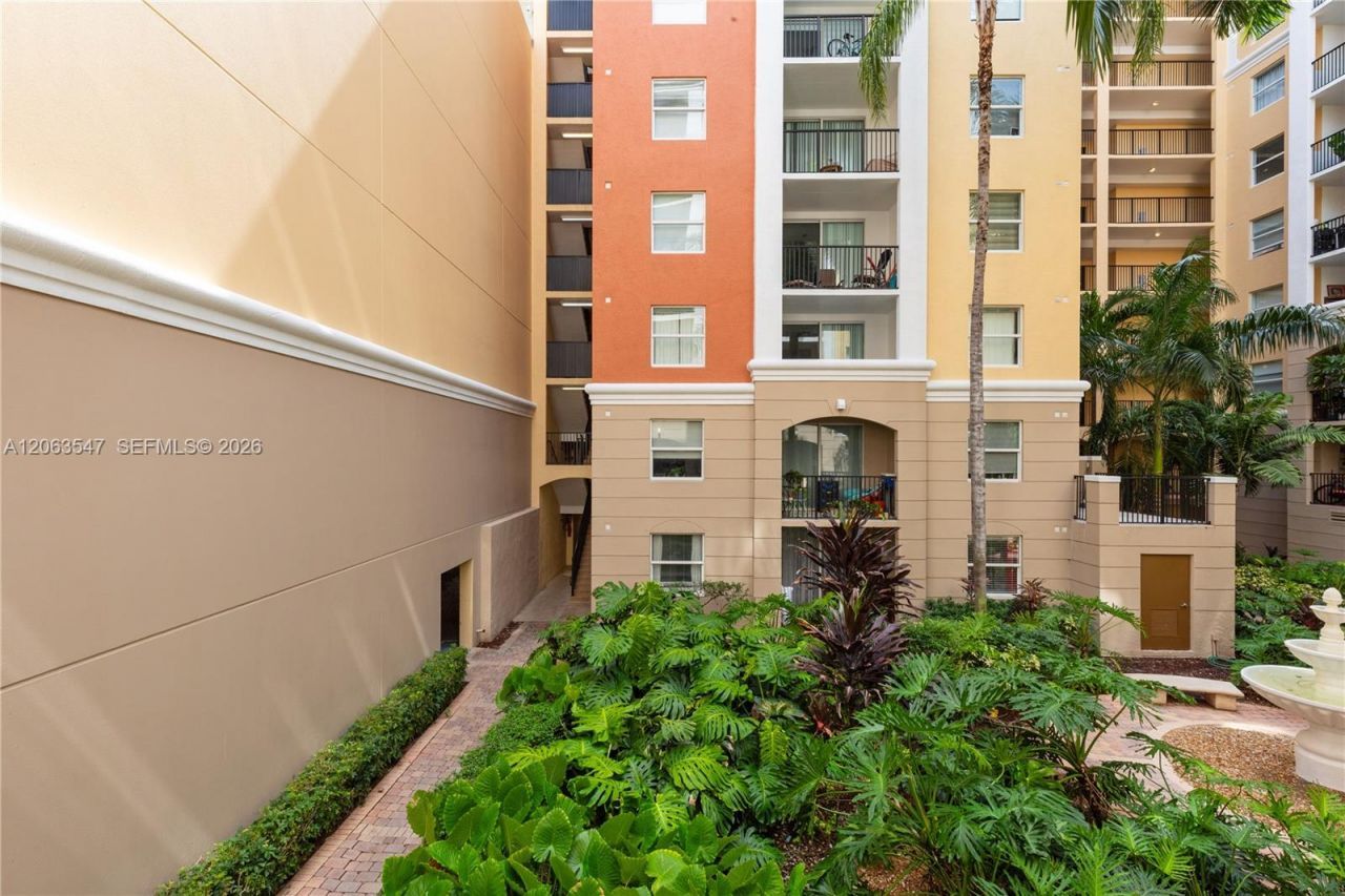 17100 N Bay Rd , Unit 1210, Sunny Isles Beach, FL 33160 Photo
