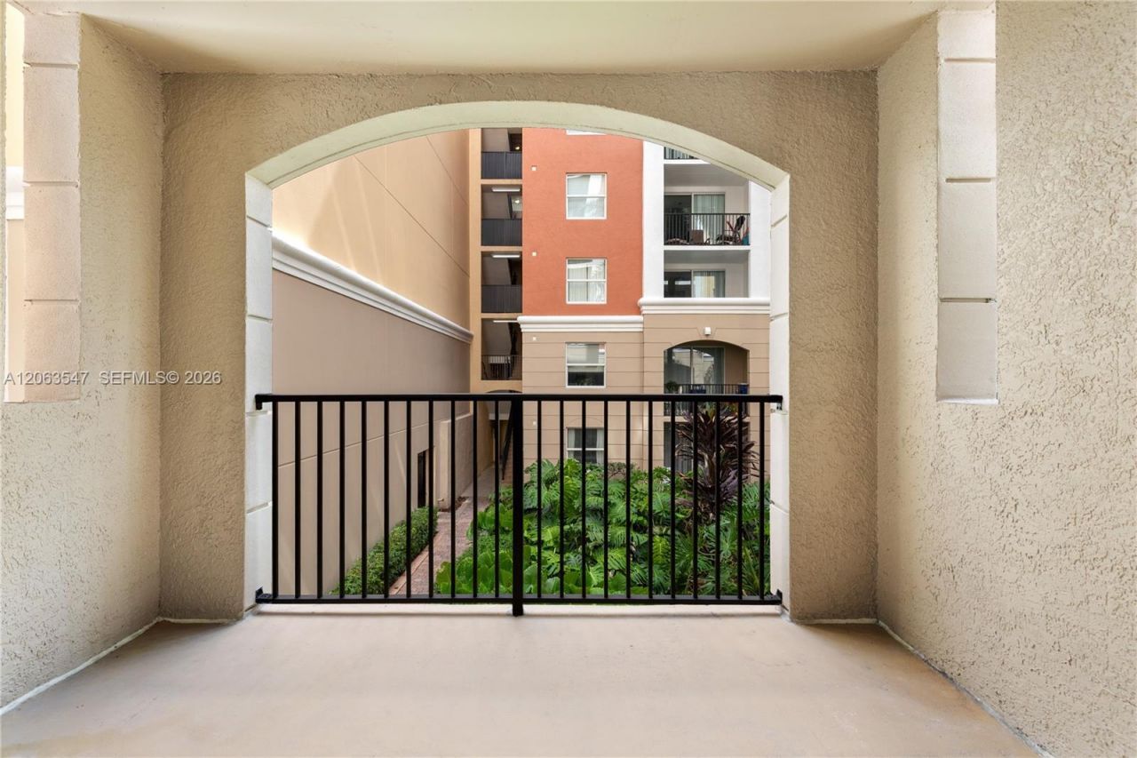 17100 N Bay Rd , Unit 1210, Sunny Isles Beach, FL 33160 Photo