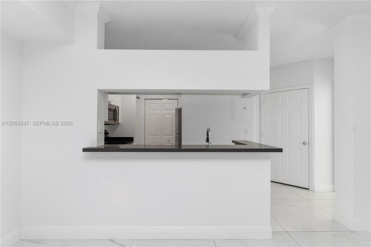 17100 N Bay Rd , Unit 1210, Sunny Isles Beach, FL 33160 Photo