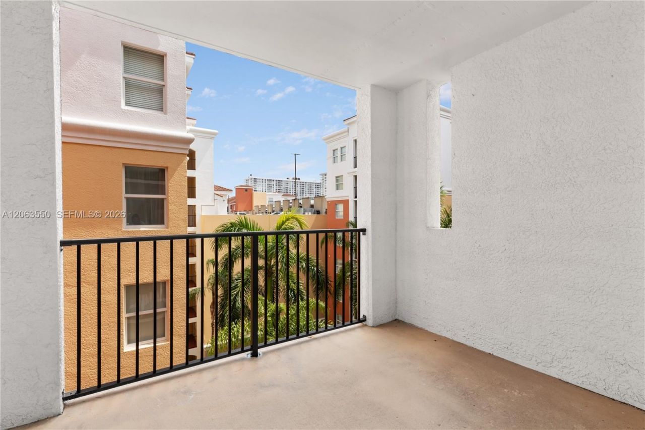 17100 N Bay Rd , Unit 1712, Sunny Isles Beach, FL 33160 Photo