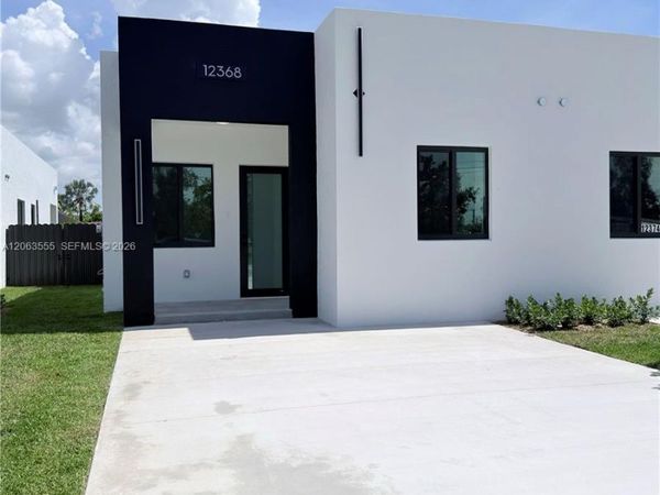 12368 SW 219th St, Miami, FL 33170