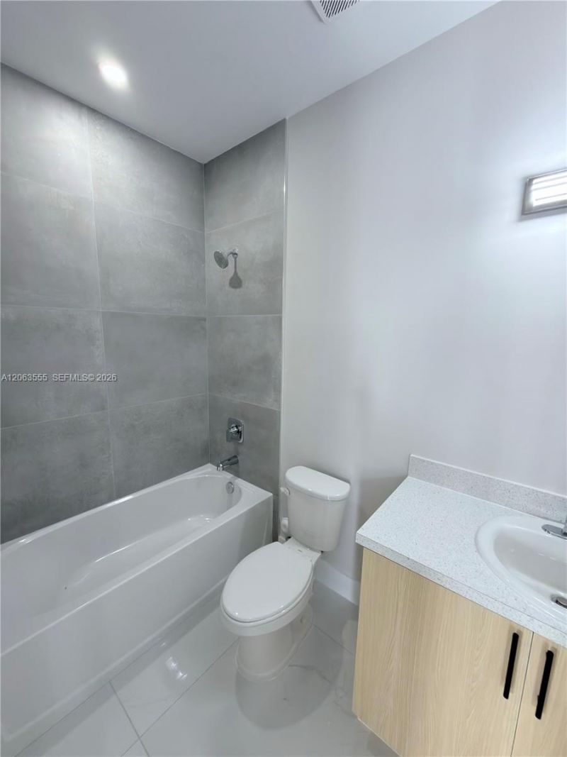 12368 SW 219th St, Miami, FL 33170 Photo