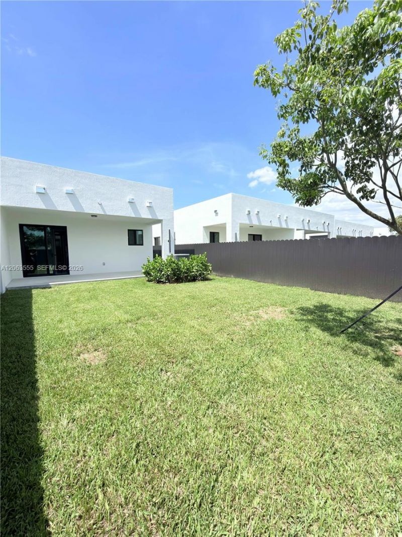 12368 SW 219th St, Miami, FL 33170 Photo