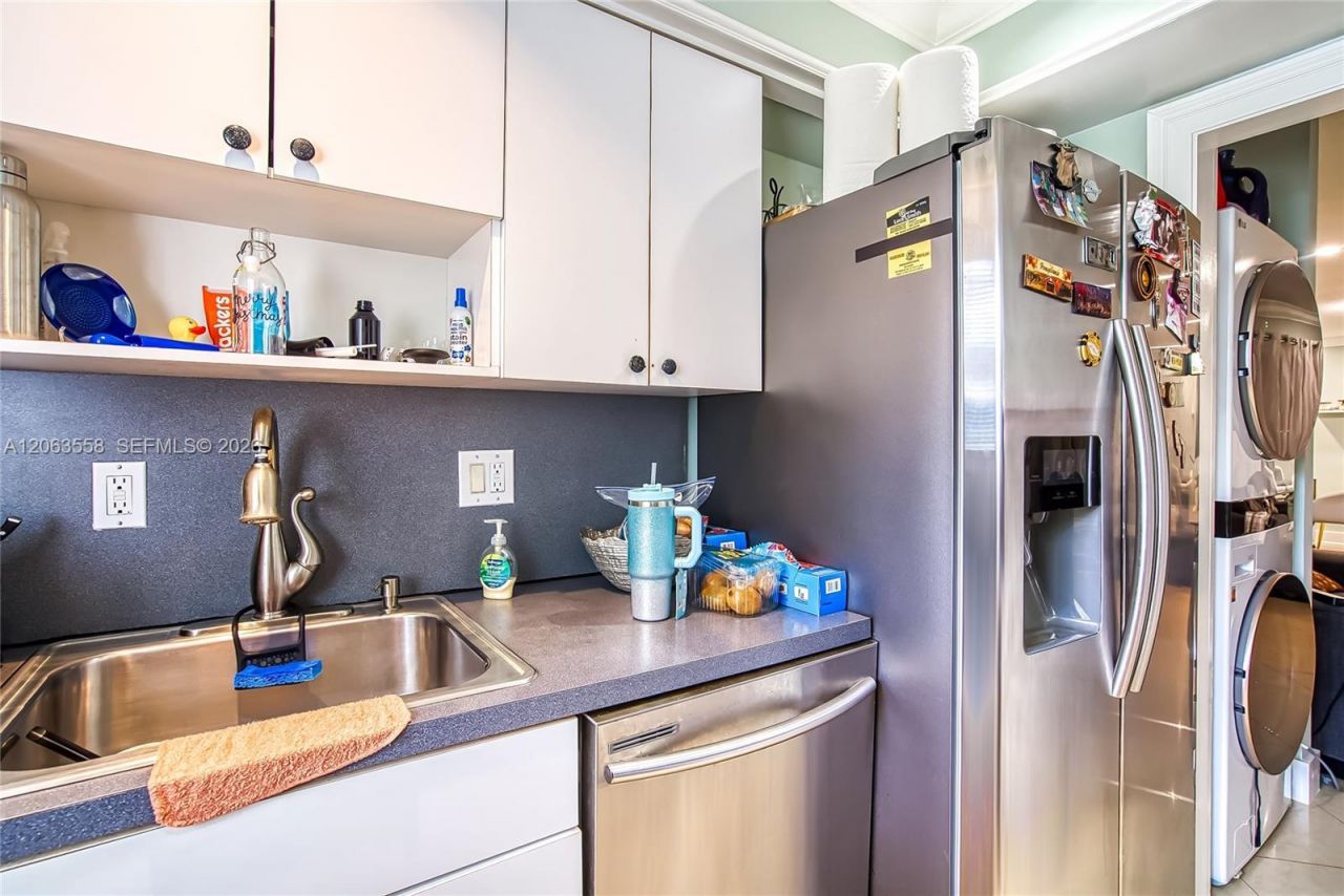 1457 Atlantic Shores Blvd, Unit 1, Hallandale Beach, FL 33009 Photo