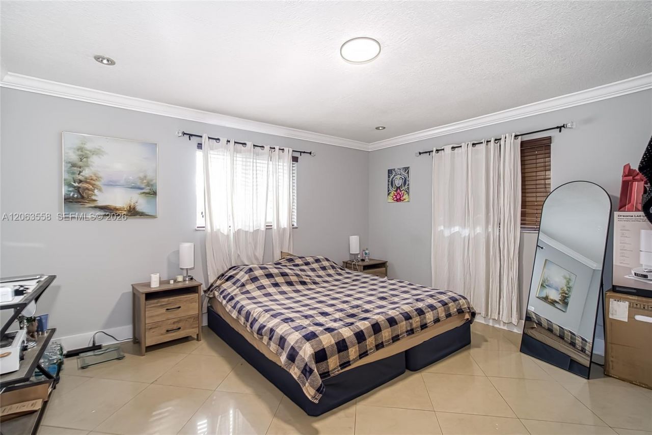 1457 Atlantic Shores Blvd, Unit 1, Hallandale Beach, FL 33009 Photo