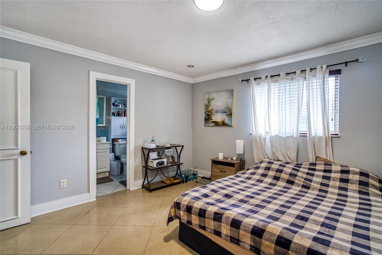 1457 Atlantic Shores Blvd, Unit 1, Hallandale Beach, FL 33009 Photo