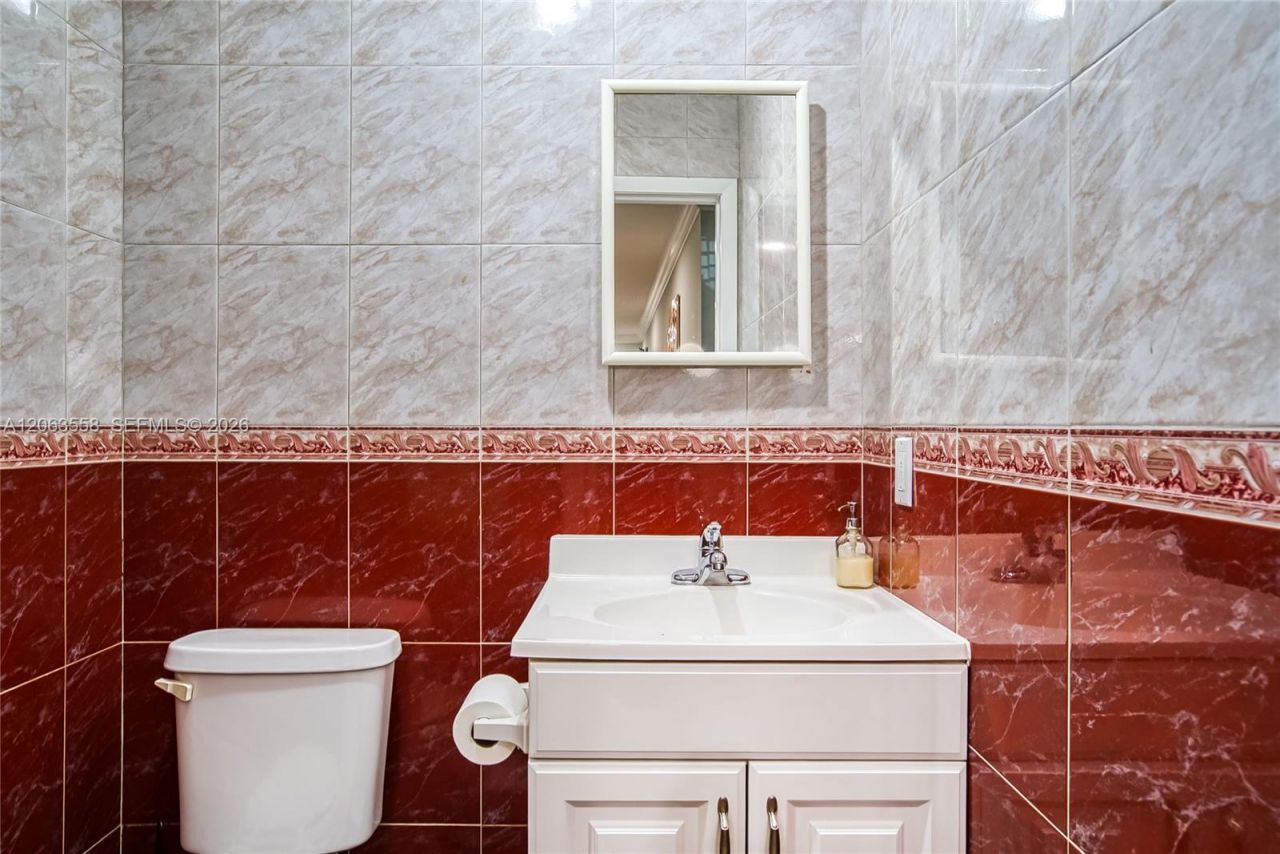 1457 Atlantic Shores Blvd, Unit 1, Hallandale Beach, FL 33009 Photo