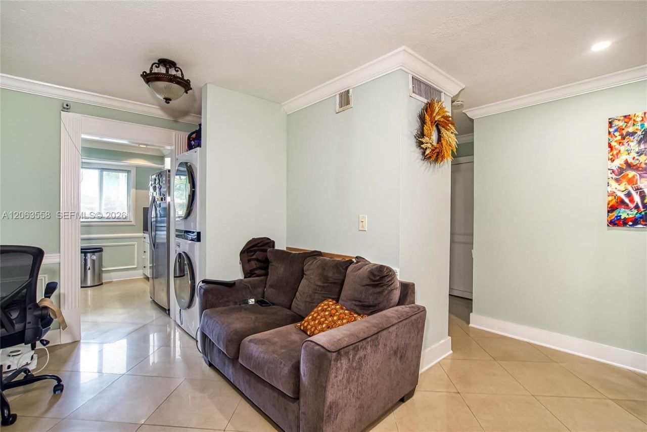 1457 Atlantic Shores Blvd, Unit 1, Hallandale Beach, FL 33009 Photo