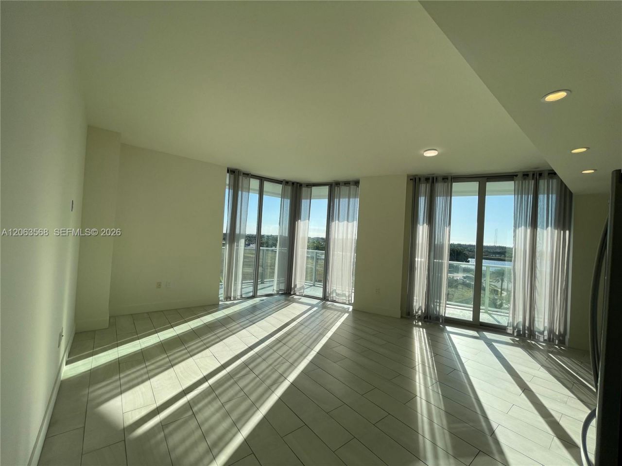 2000 Metropica Way , Unit 504, Sunrise, FL 33323 Photo
