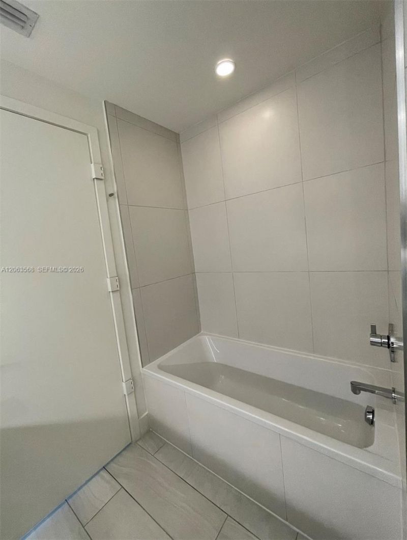 2000 Metropica Way , Unit 504, Sunrise, FL 33323 Photo