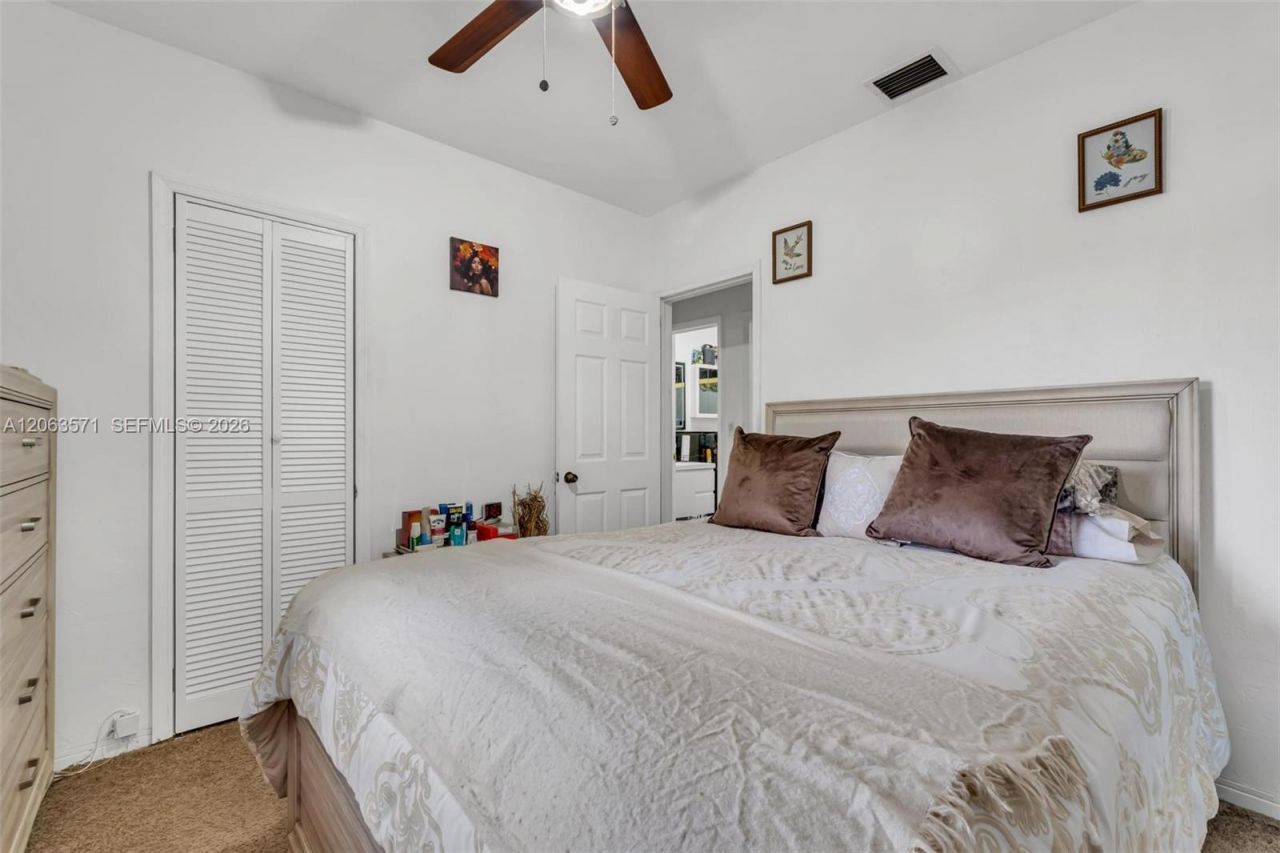 2001 NW 51st St, Miami, FL 33142 Photo