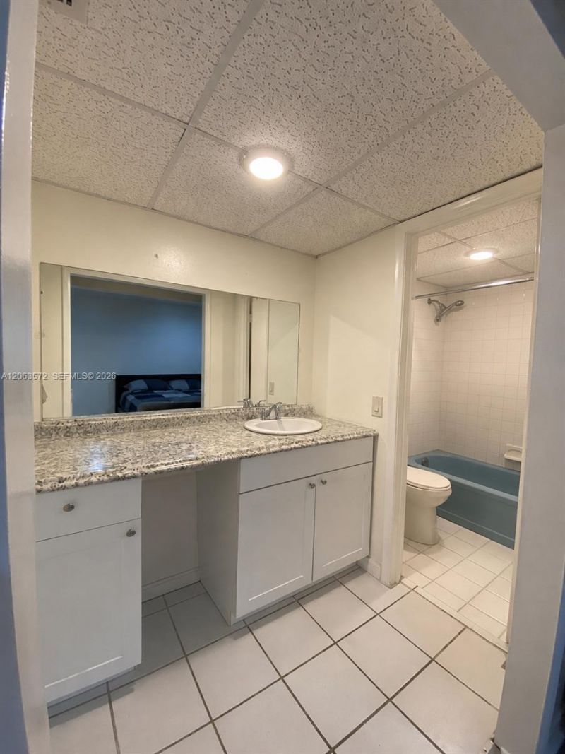 4850 SW 63rd Ter, Unit 331, Davie, FL 33314 Photo