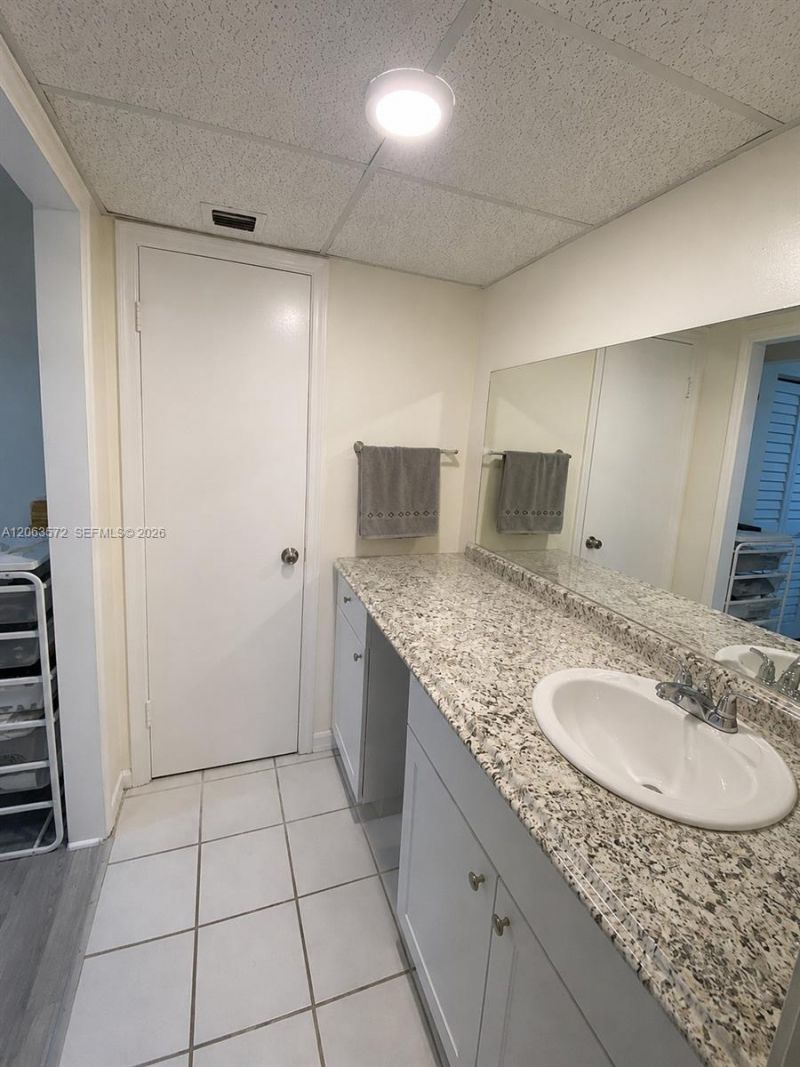 4850 SW 63rd Ter, Unit 331, Davie, FL 33314 Photo