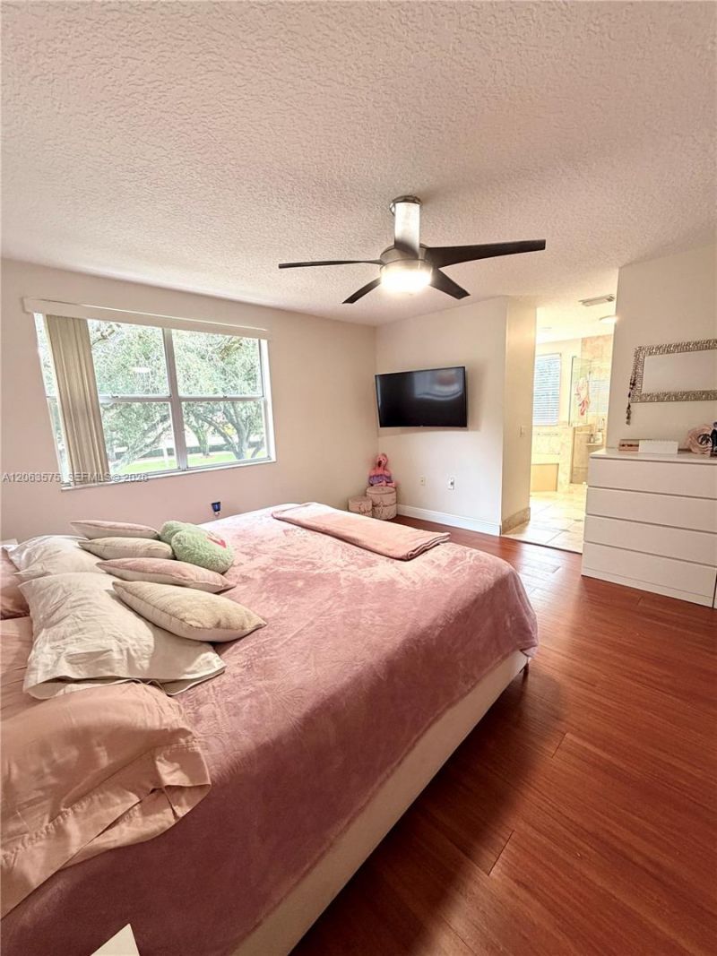12672 NW 11th Ct, Unit 1, Sunrise, FL 33323 Photo