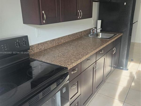 2450 Jackson St , Unit D, Hollywood, FL 33020