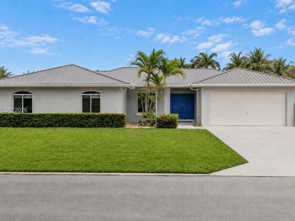 32361 SW 202nd Pl, Homestead, FL 33030
